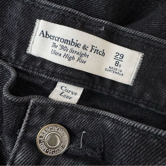 A&F Curve Love Ultra High Rise 90s Straight Jean in Black Destroy 29/8 Short - Picture 11 of 12